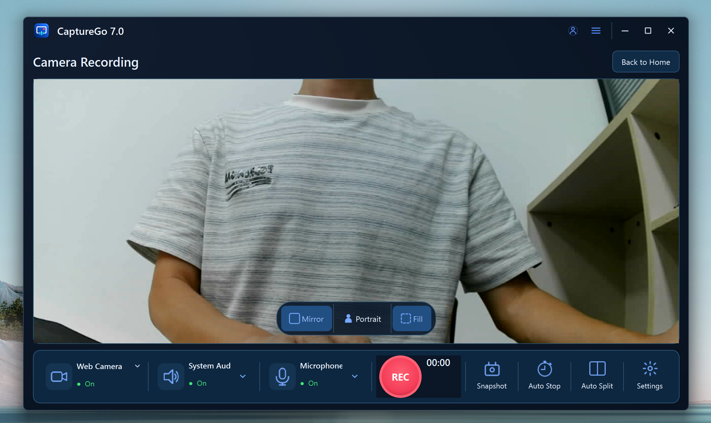 CaptureGo recording control bar with Webcam option for recording screen and camera together
