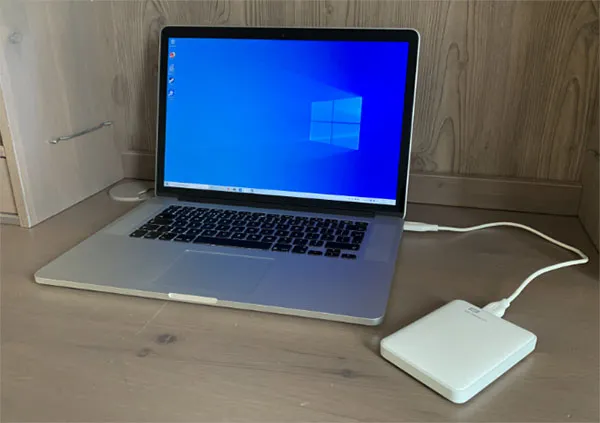 Run Windows 10 on Mac from USB